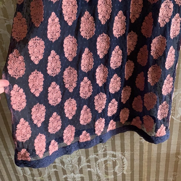 RARE Sundance Palace Best top with crochet detailing, size large - Picture 6 of 11